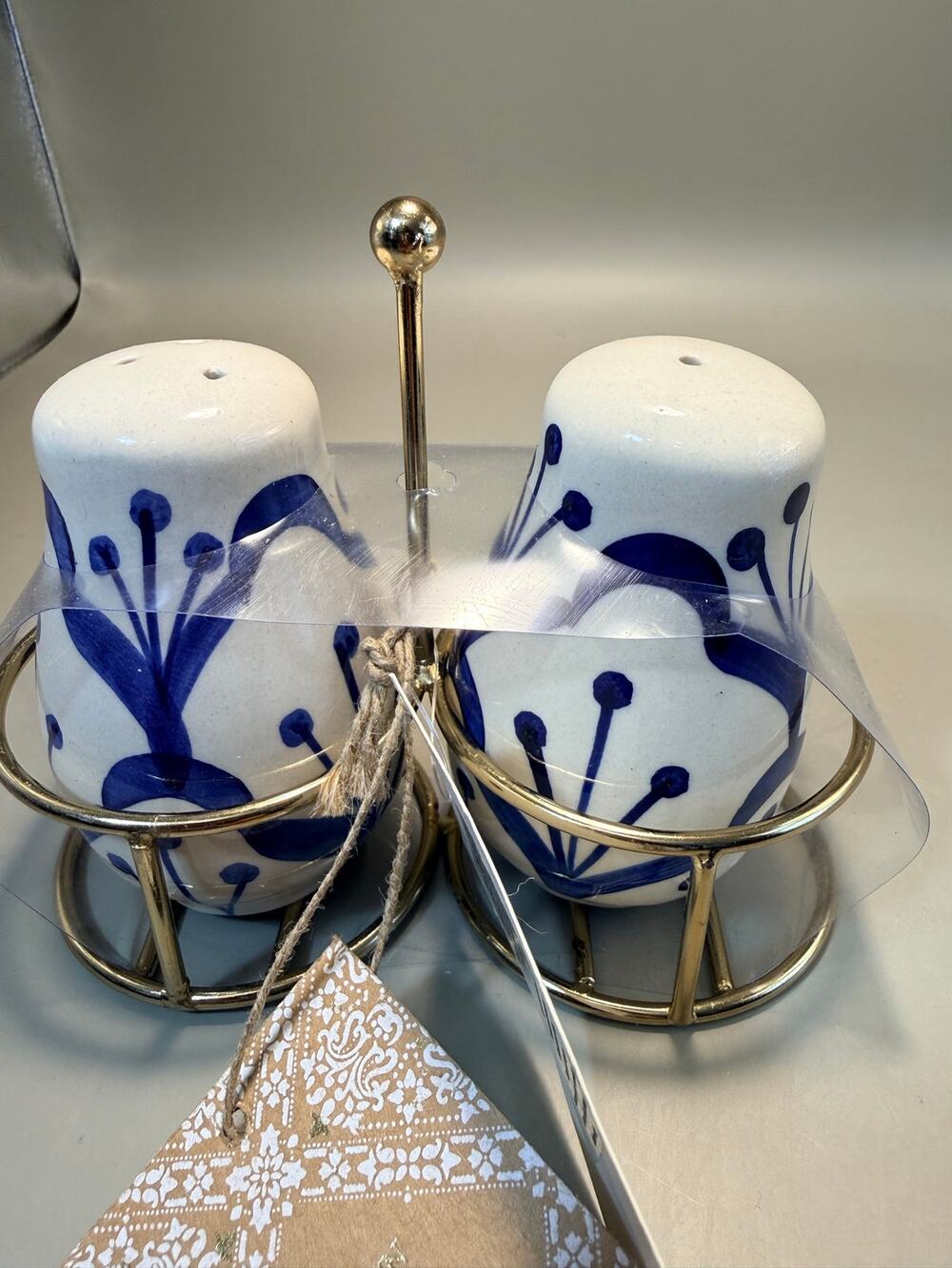 Hand-painted blue and white ceramic salt and pepper shaker set hand-painted. New